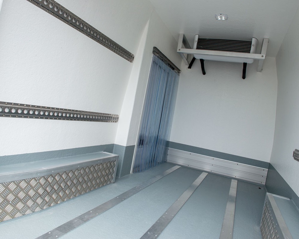 CF PanelVan Inside3 1000x800 1